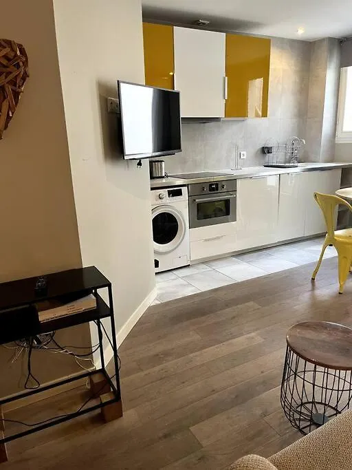 Appartamento 4 Personnes - St Lazar Sur Cour Parigi